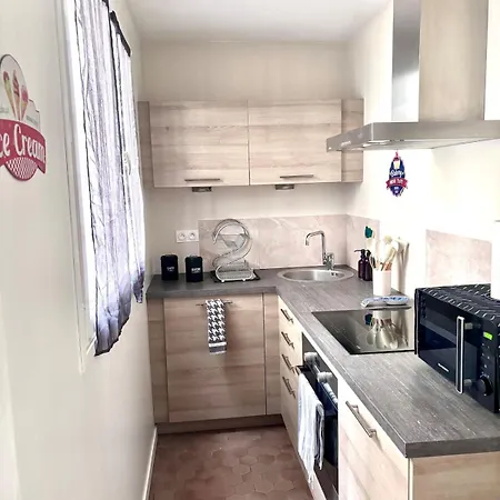شقة Face Au Coeur Troyen Avec Cour Privative Terrasse تروي