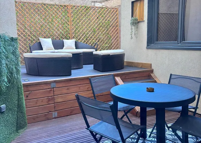 Apartamento Face Au Coeur Troyen Avec Cour Privative Terrasse