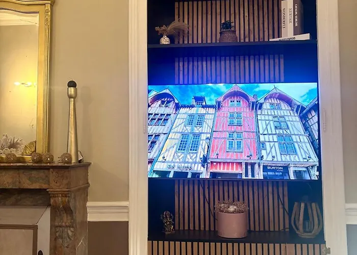 Apartamento Face Au Coeur Troyen Avec Cour Privative Terrasse Troyes