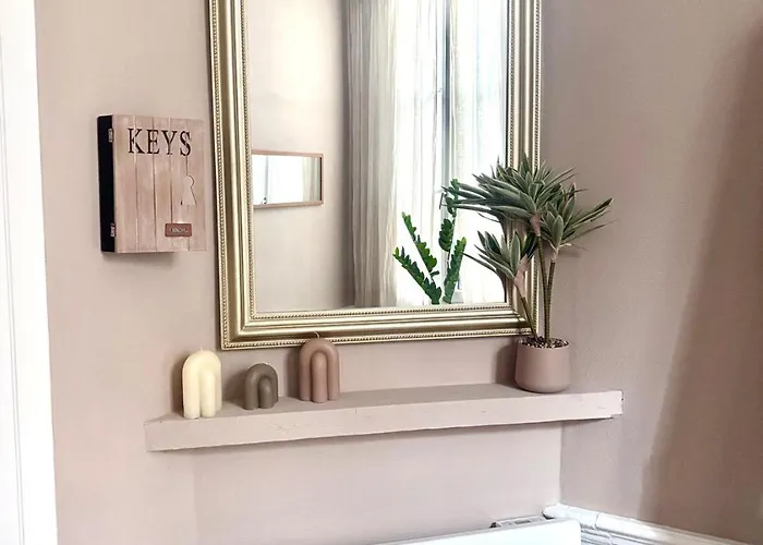 Face Au Coeur Troyen Avec Cour Privative Terrasse Apartamento Troyes